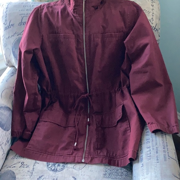 Old navy coat burgundy - Picture 6 of 9